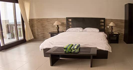 Luxury Garden Cottage - image