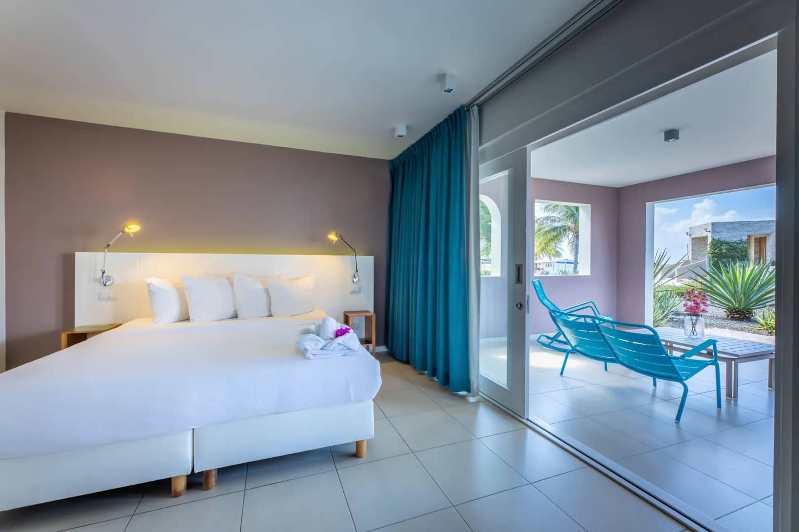 Deluxe Garden View - image