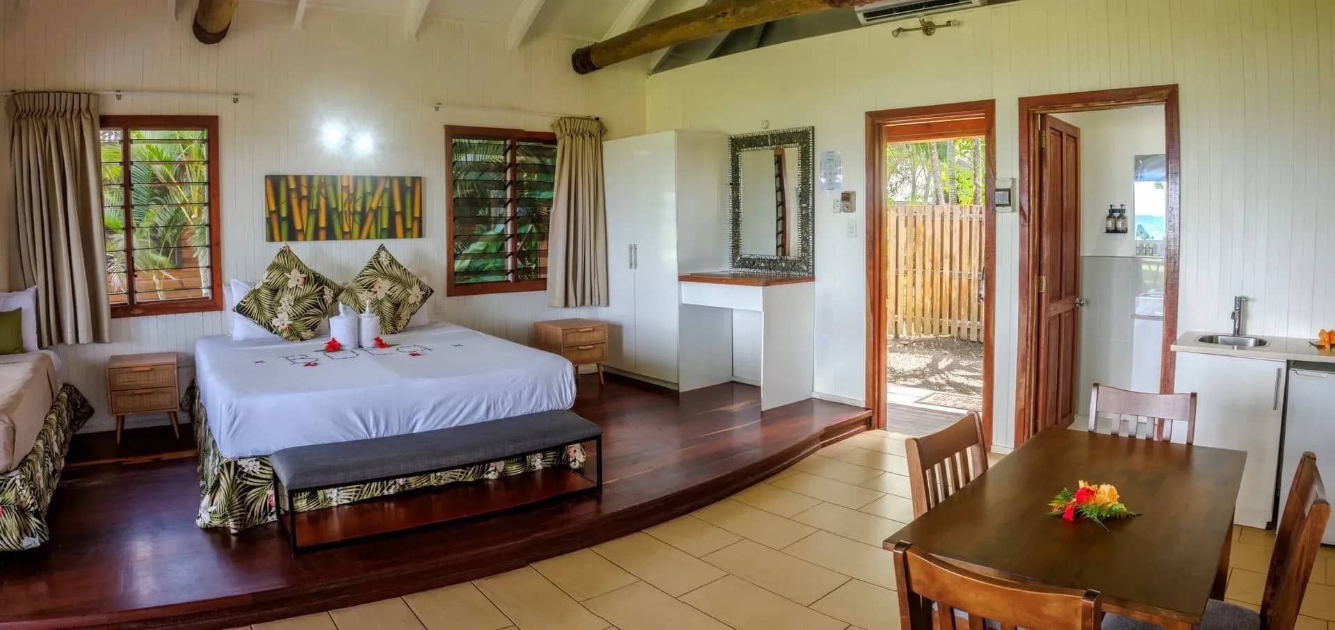 Standard Garden Bures - image