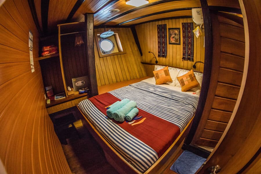 Double Bed (105 - 106) Lower Deck - image