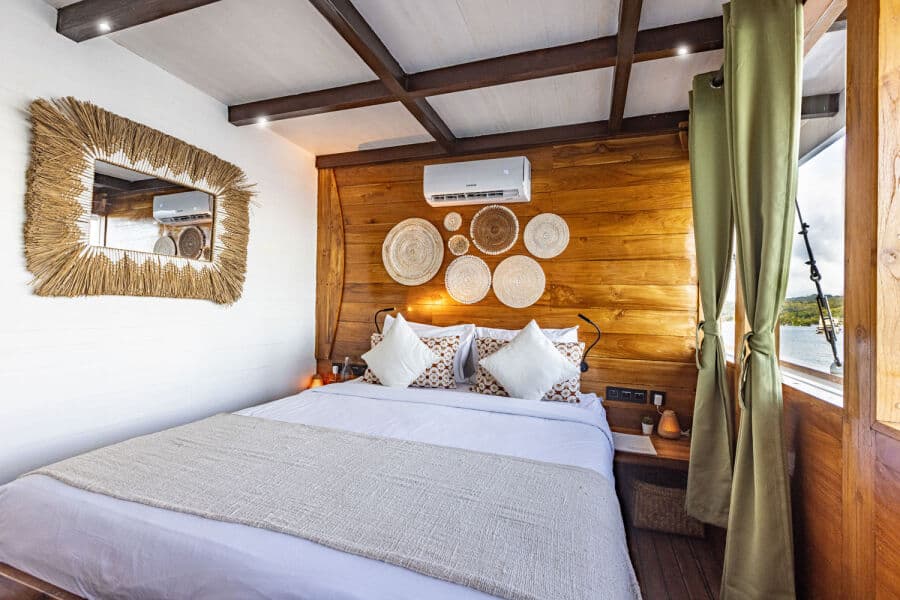 Standard Double Upper Deck - image