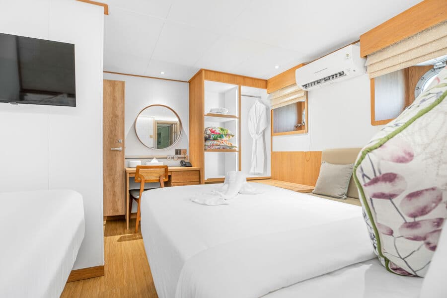 Interior Cabins Lower Deck - image