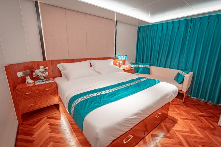 Junior Suite Main Deck - image