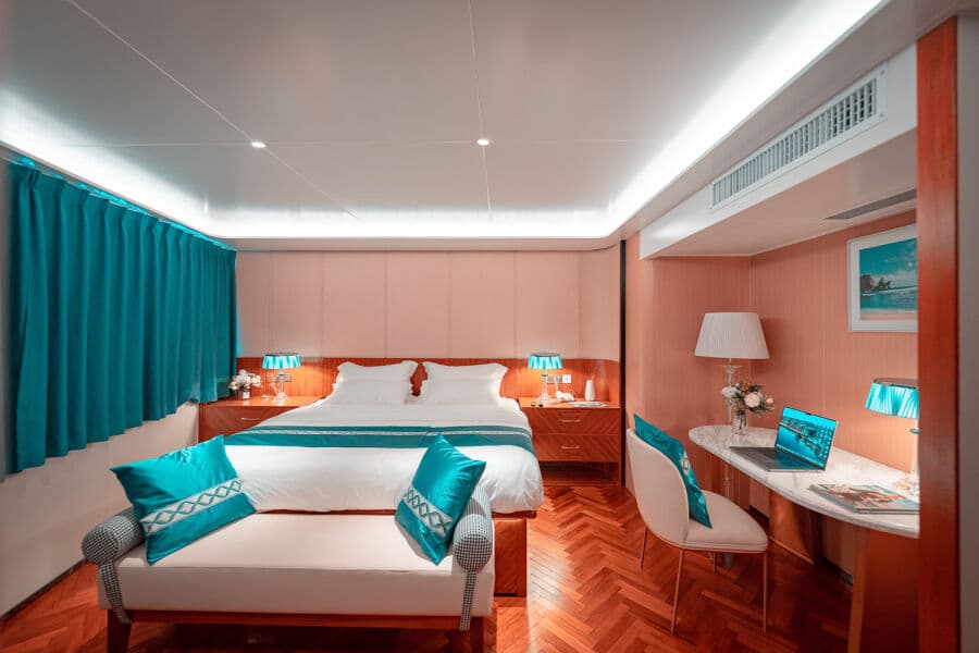 Master Suite Main Deck - image