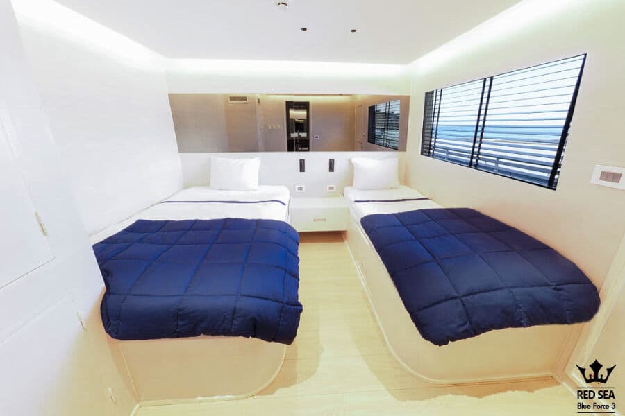 Twin Upper Deck - image