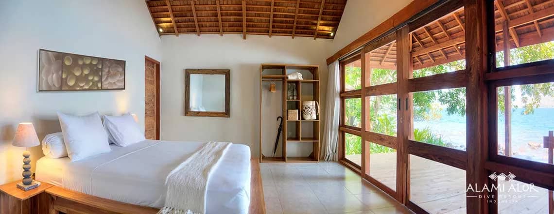 Waterfront Bungalow (2 bed) - image Waterfront Bungalow (2 bed) - image