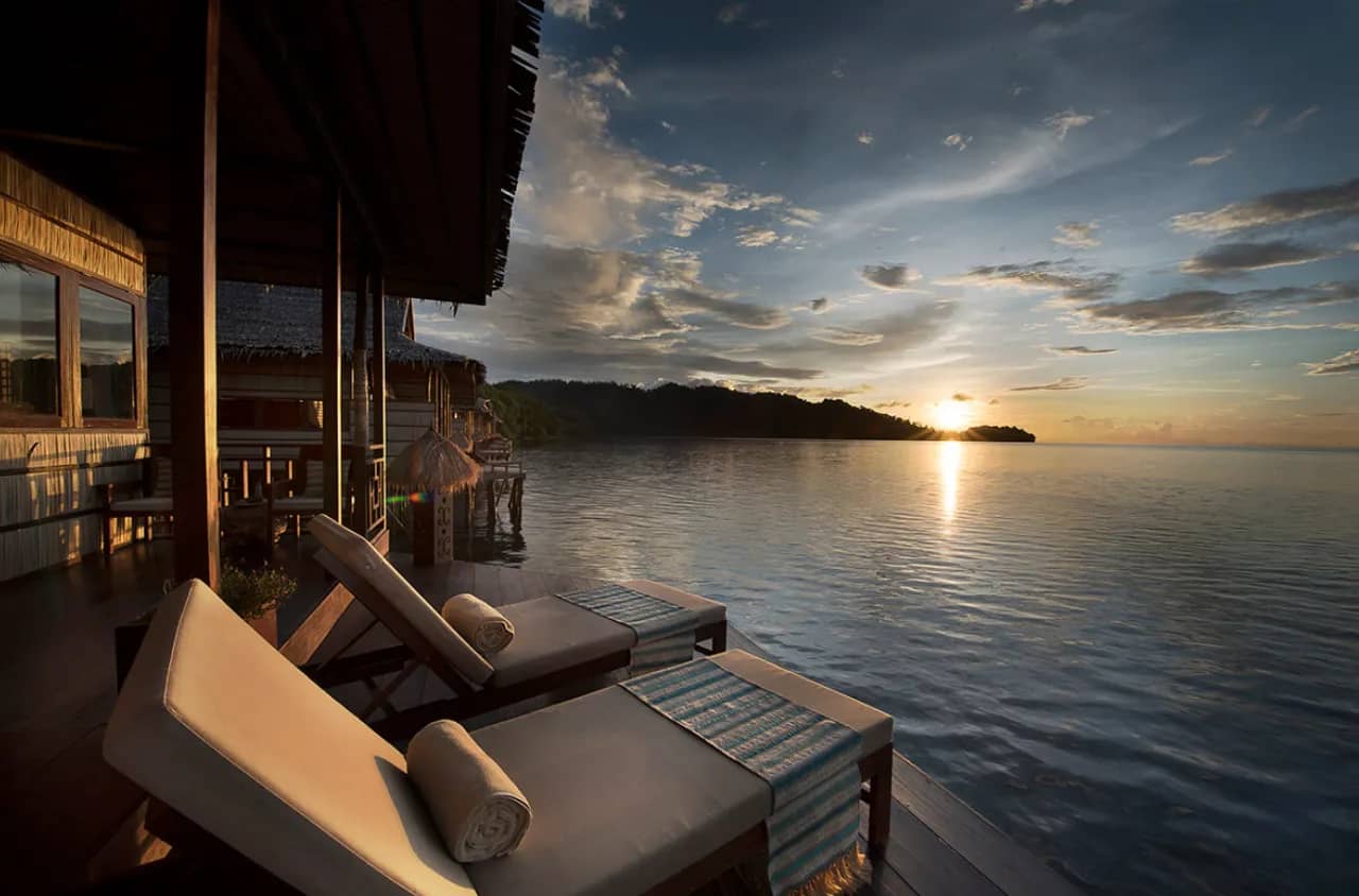 Deluxe Over-Water Bungalow - image Deluxe Over-Water Bungalow - image