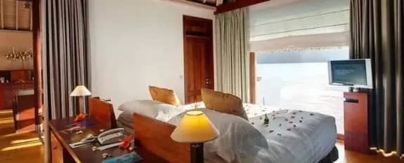 Emerald Overwater Villa - image Emerald Overwater Villa - image