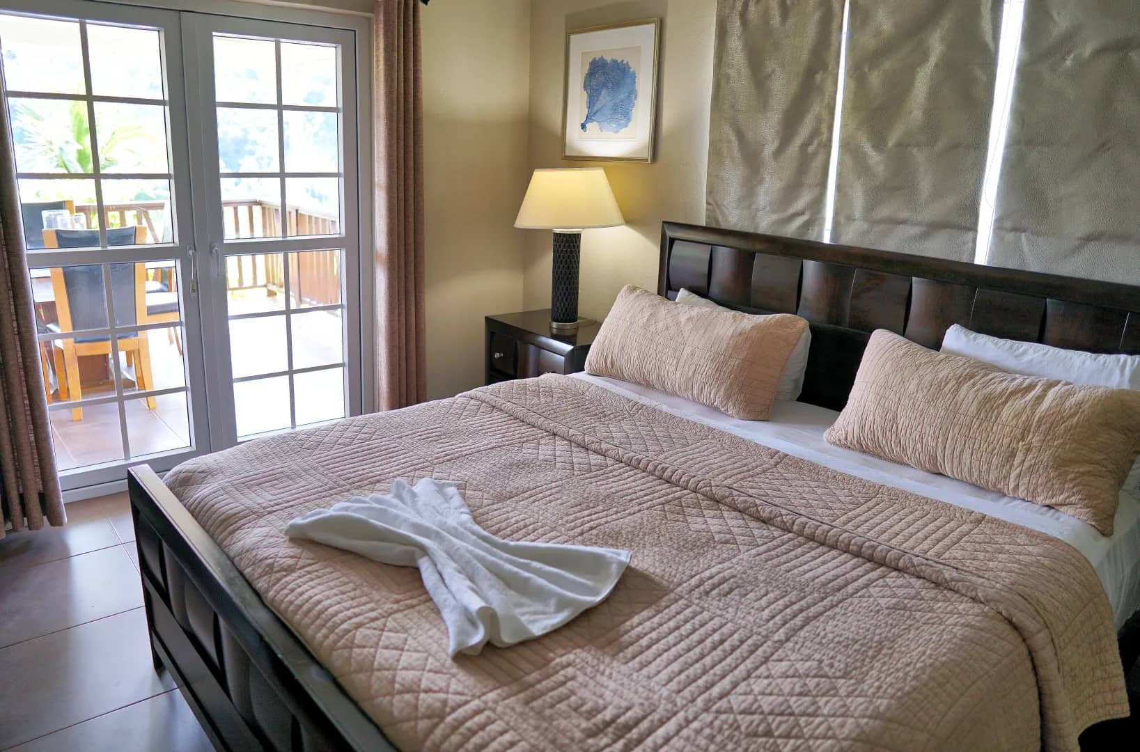 Sunset Villa Suite - image Sunset Villa Suite - image