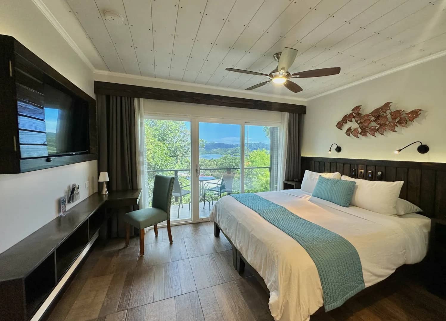 Apartment - Rock Island View - image Apartment - Rock Island View - image