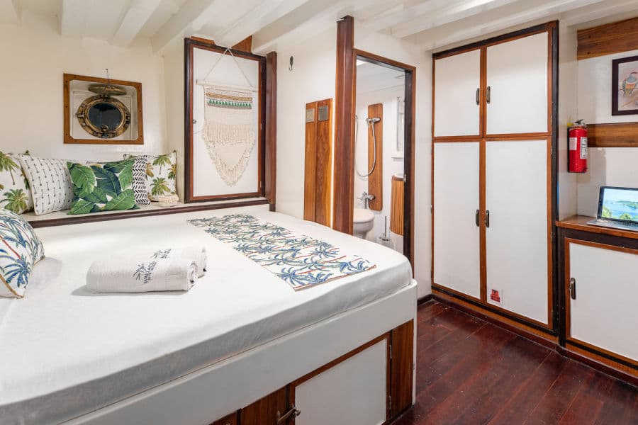 CABIN 6 Double Beds Lower Deck - image CABIN 6 Double Beds Lower Deck - image