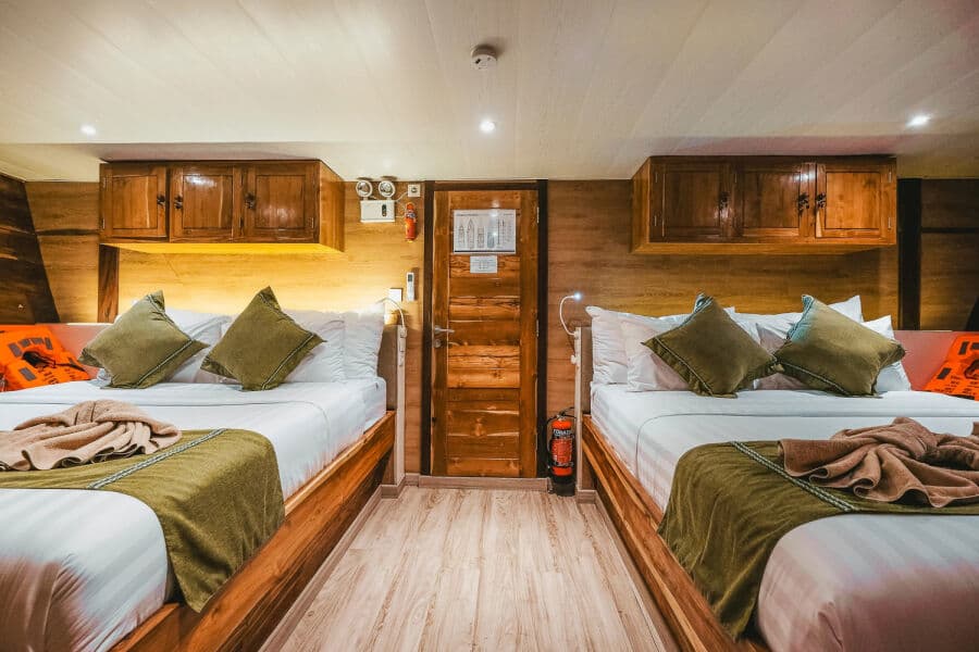 Premium Twin/Double (Cabin 9 - Twin Double beds) Lower Deck - image Premium Twin/Double (Cabin 9 - Twin Double beds) Lower Deck - image
